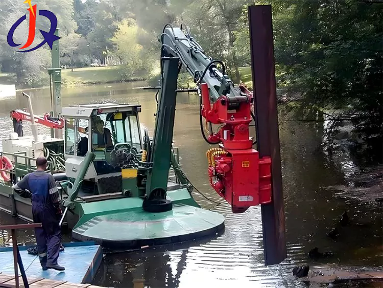 Professional Amphibious Dredging Vessel